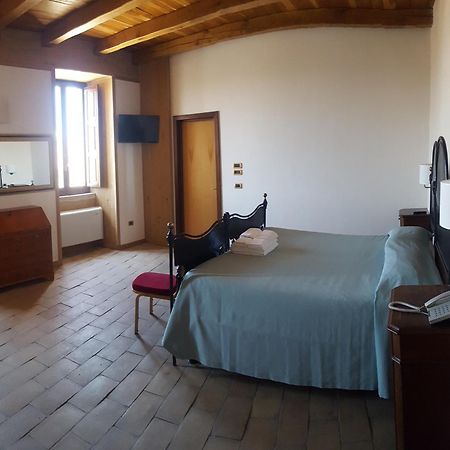 S. Martin Hotel Giovinazzo Buitenkant foto