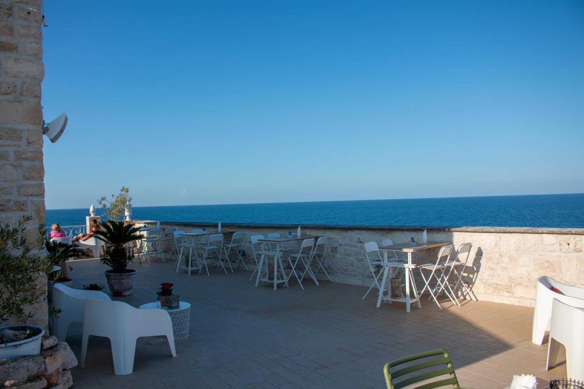 S. Martin Hotel Giovinazzo Buitenkant foto