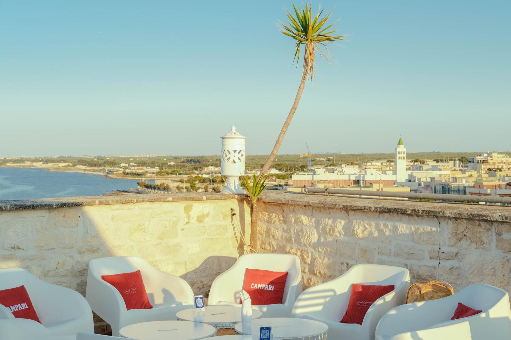 S. Martin Hotel Giovinazzo Buitenkant foto