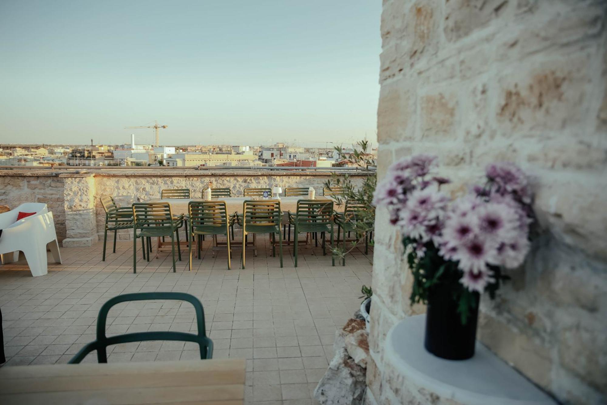 S. Martin Hotel Giovinazzo Buitenkant foto