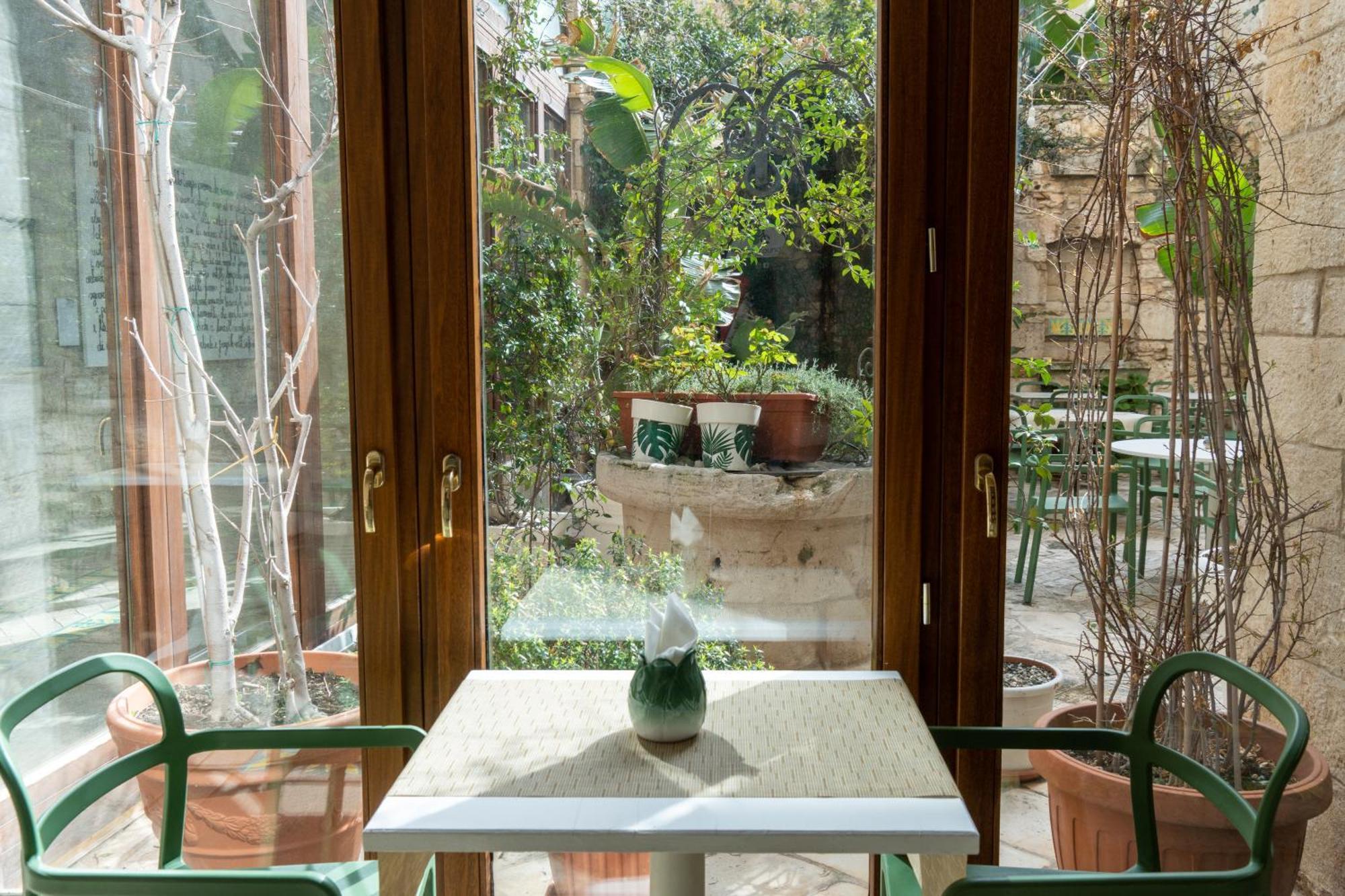 S. Martin Hotel Giovinazzo Buitenkant foto