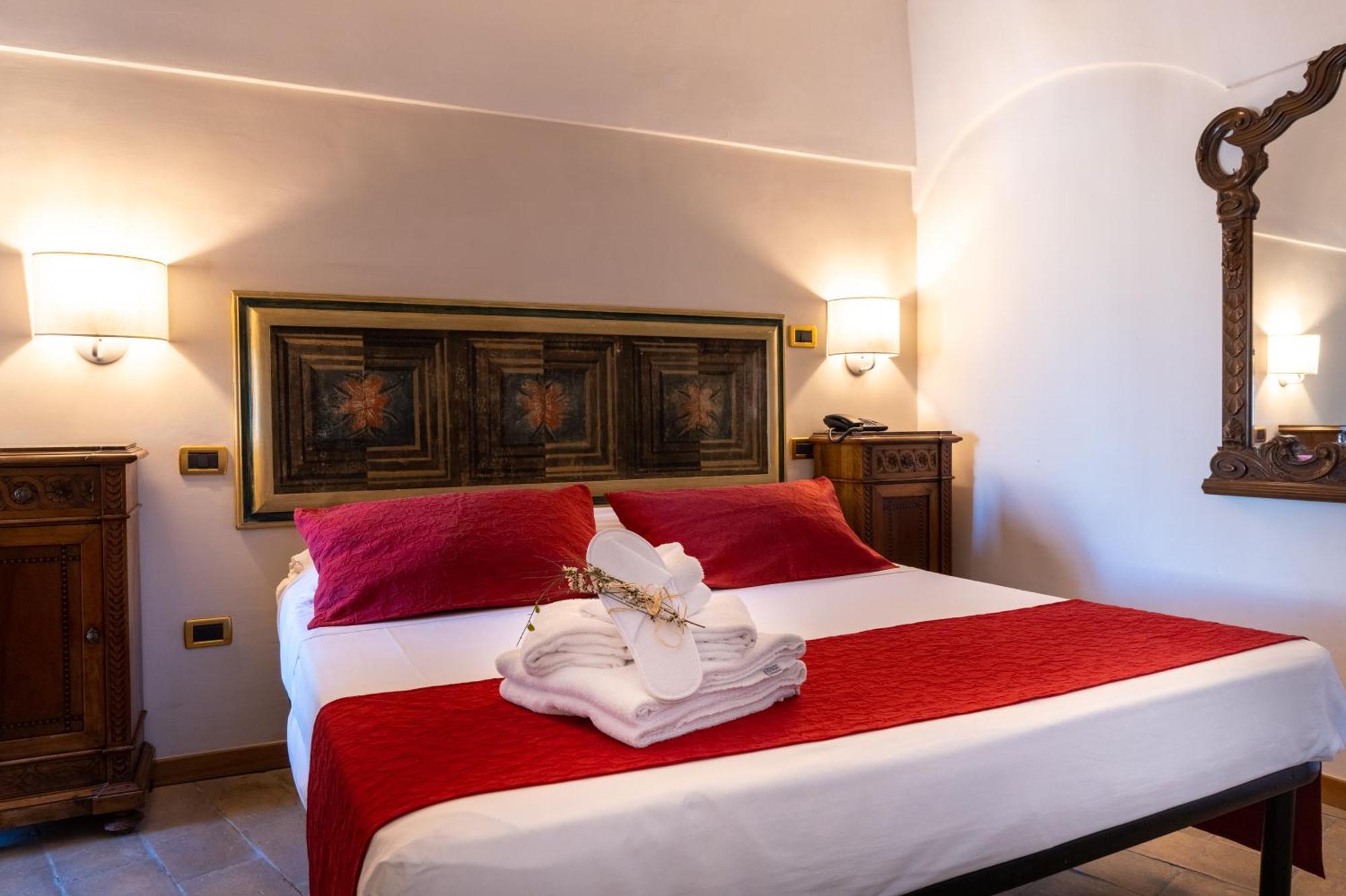 S. Martin Hotel Giovinazzo Buitenkant foto